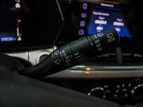 Used 2024 Chevrolet Trax LT w/ Driver Confidence Package image 12