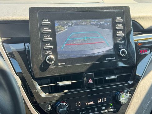 Used 2024 Toyota Camry SE image 29