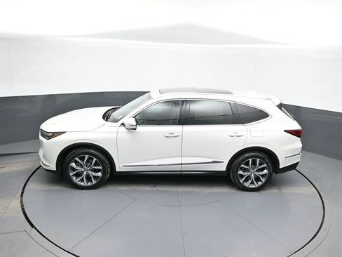 Certified 2024 Acura MDX SH-AWD w/ Technology Package image 43