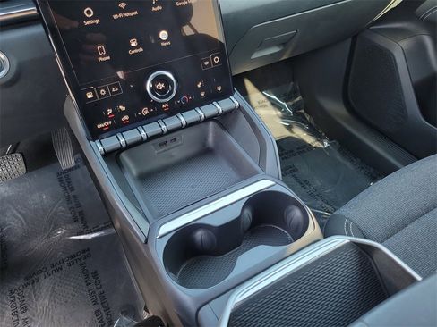 Used 2025 GMC Terrain Elevation image 19