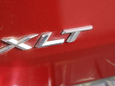 Used 2020 Ford Explorer XLT w/ Equipment Group 202A image 4