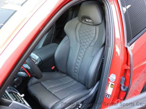 Used 2024 BMW X6 M Competition image 28