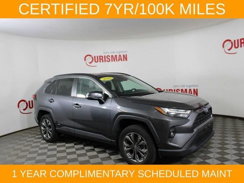 Used 2022 Toyota RAV4 XLE Premium AWD/4WD image 10