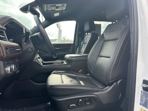 Used 2022 GMC Yukon Denali w/ Max Trailering Package image 10