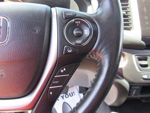 Used 2017 Honda Pilot EX-L image 41