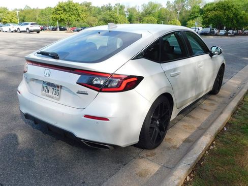 Used 2024 Honda Civic Sport Touring image 4