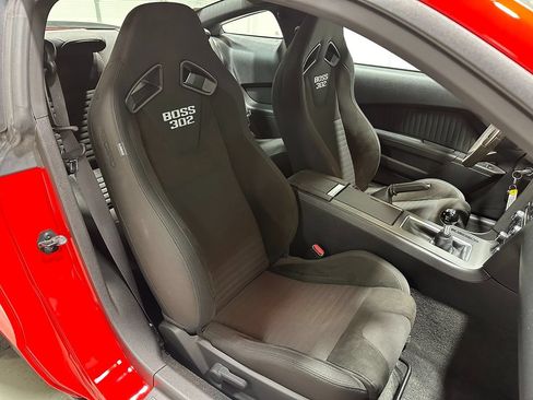 Used 2012 Ford Mustang Boss 302 w/ Boss 302 Accessory Pkg RWD image 15