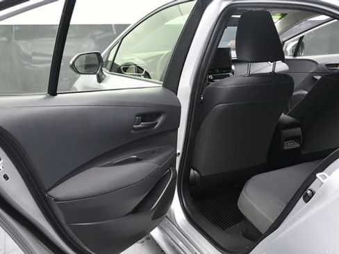 Used 2024 Toyota Corolla LE w/ LE Convenience Package FWD image 20