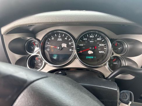 Used 2012 Chevrolet Silverado 2500 W/T AWD/4WD image 23