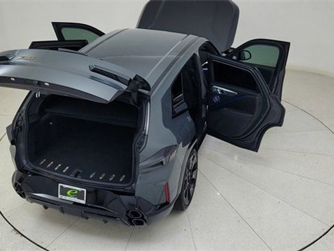 Used 2023 BMW XM image 92