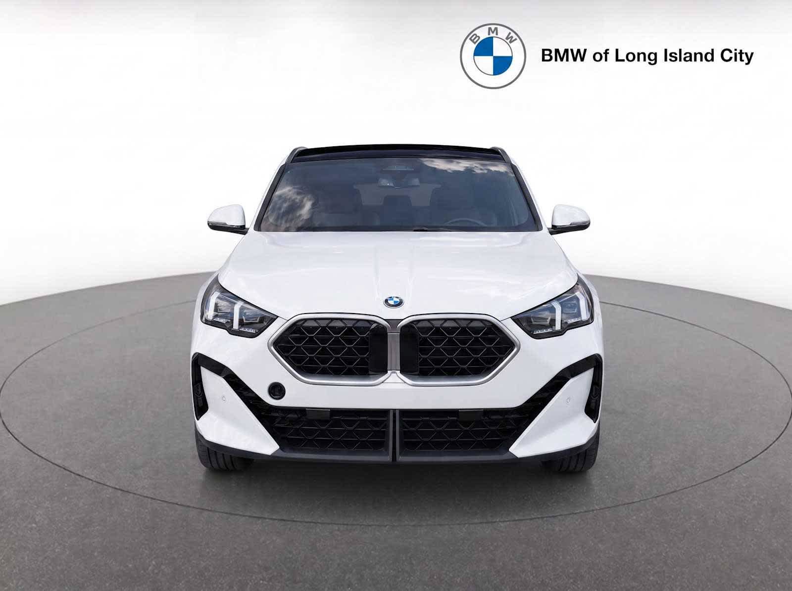 New 2026 BMW X2 xDrive28i w/ Convenience Package AWD/4WD image 2