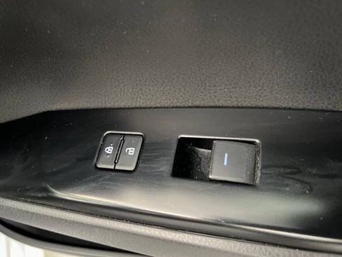 Used 2025 Toyota Camry LE FWD image 29