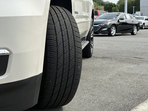 Used 2015 Chevrolet Tahoe LTZ AWD/4WD image 29