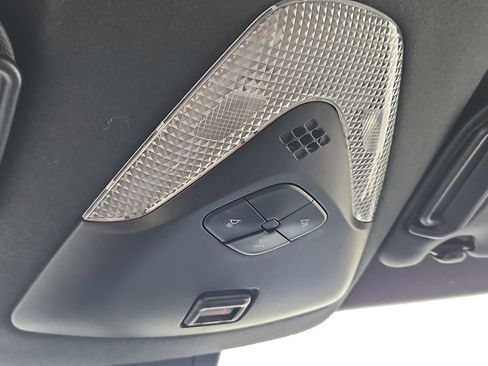 Used 2020 Toyota C-HR XLE image 27