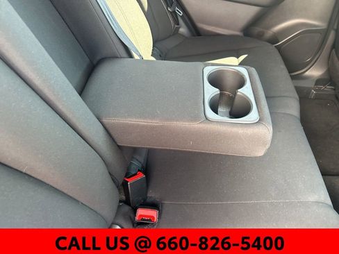 Used 2024 Nissan Rogue S image 9