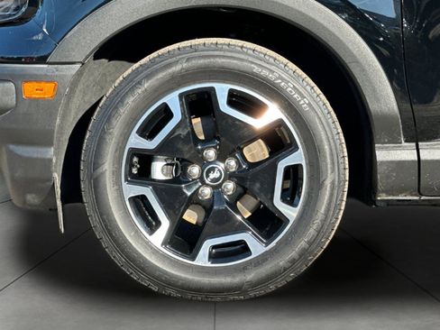 Used 2023 Ford Bronco Sport Outer Banks w/ Tech Package image 33