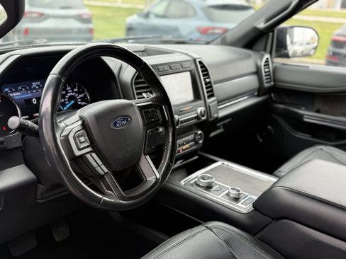 Used 2020 Ford Expedition Limited image 8
