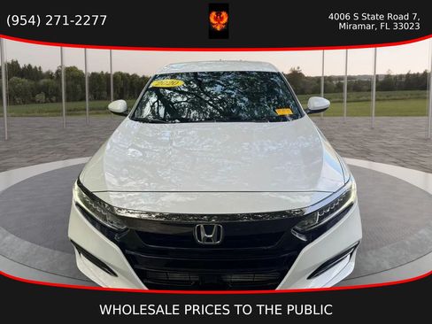 Used 2020 Honda Accord Sport image 2