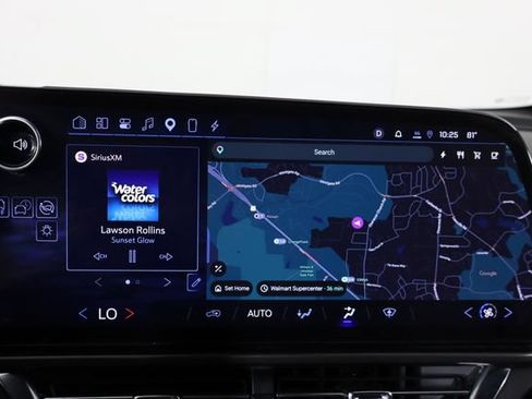 Used 2025 Chevrolet Equinox EV LT FWD image 23