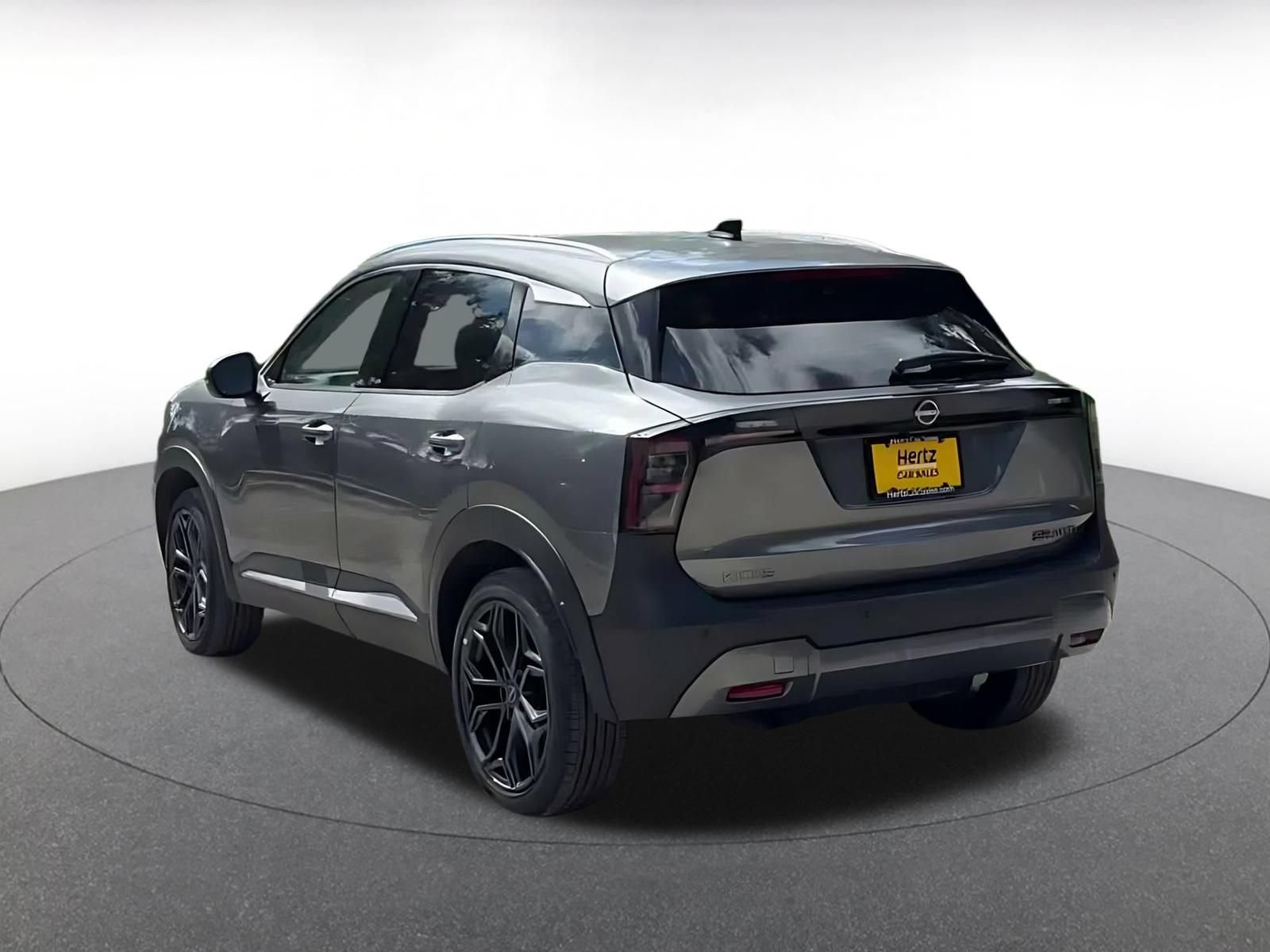 Used 2026 Nissan Kicks SR AWD/4WD image 10