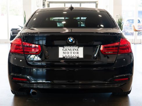 Used 2018 BMW 330i Sedan RWD image 5