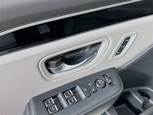 New 2025 Honda Pilot Touring image 25