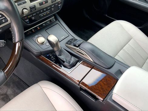 Used 2016 Lexus ES 350 image 33