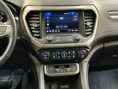 Certified 2022 GMC Acadia Denali w/ Denali Ultimate Package image 17