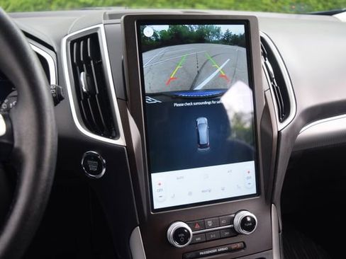 Used 2021 Ford Edge SEL w/ Cargo Accessory Package AWD/4WD image 10