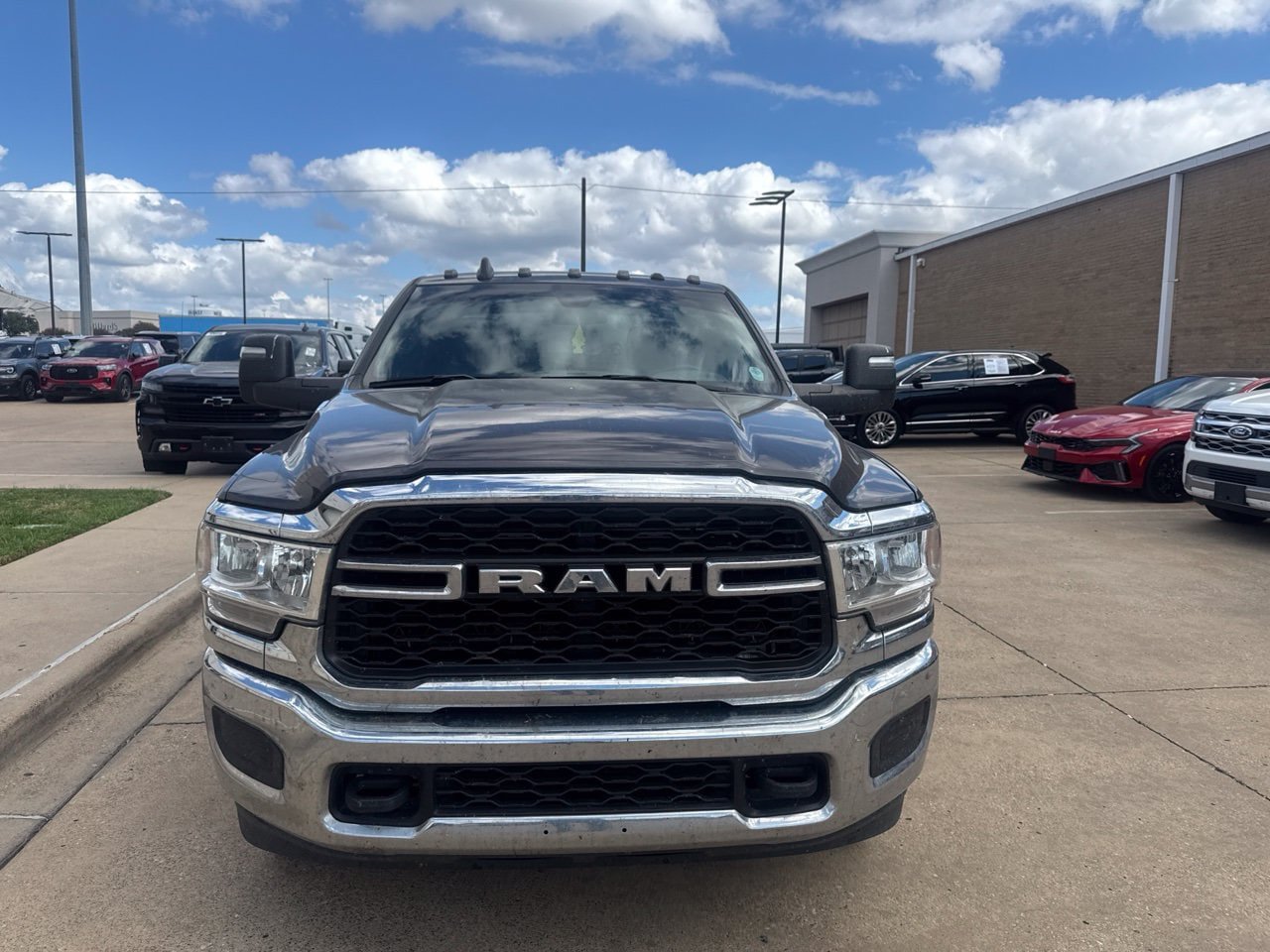 Used 2024 RAM 3500 Tradesman w/ Chrome Appearance Group AWD/4WD image 2