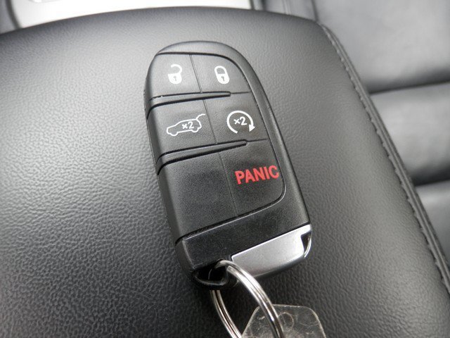 Used 2021 Jeep Grand Cherokee Limited AWD/4WD image 26