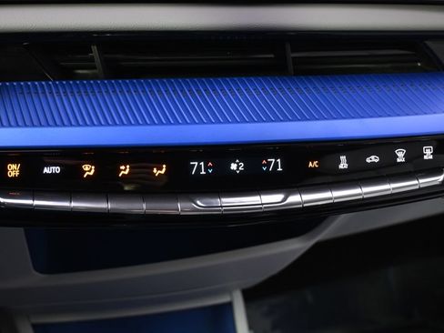 New 2026 Cadillac Optiq Luxury 2 w/ LPO, Floor Liner Package AWD/4WD image 29