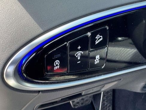 Certified 2025 Genesis GV70 3.5T Sport image 17