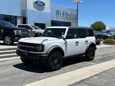 New 2026 Ford Bronco Big Bend w/ Black Diamond Package AWD/4WD image 2