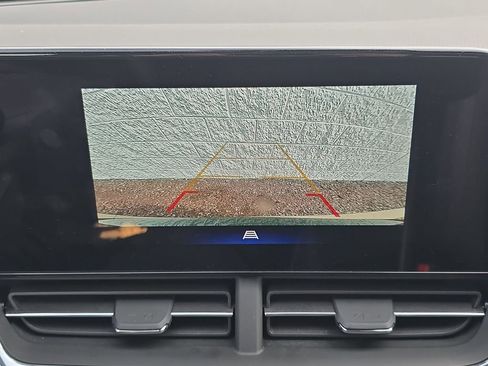 Certified 2025 Chevrolet Trax RS w/ Sunroof Package image 15