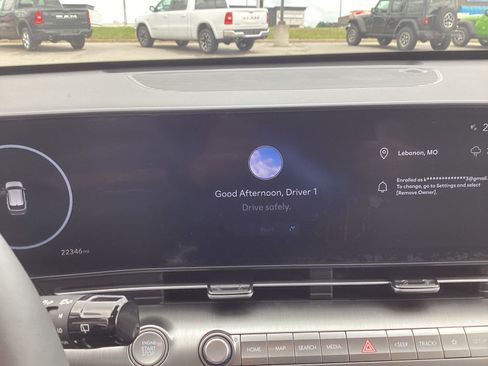 Used 2025 Hyundai Kona Limited AWD/4WD image 13