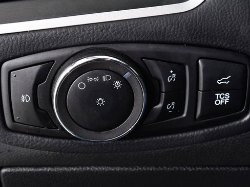 Used 2024 Ford Edge SEL w/ Convenience Package image 32