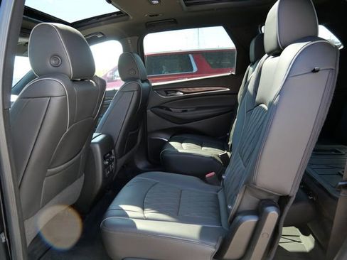 Used 2023 Buick Enclave Avenir w/ Avenir Technology Package AWD/4WD image 14