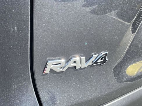 Used 2024 Toyota RAV4 XLE FWD image 9