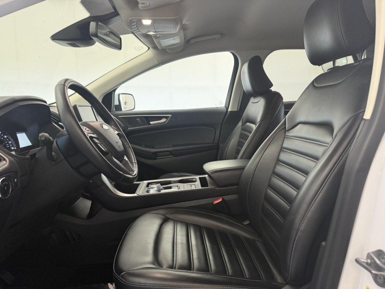 Used 2024 Ford Edge SEL AWD/4WD image 14
