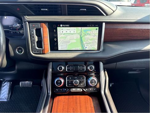 Used 2023 GMC Yukon XL Denali Ultimate AWD/4WD image 21