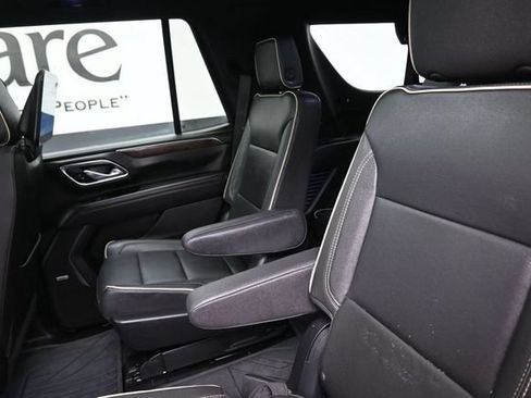 Used 2023 Chevrolet Tahoe Premier w/ Advanced Technology Package AWD/4WD image 16