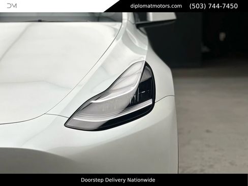 Used 2023 Tesla Model Y Long Range image 12