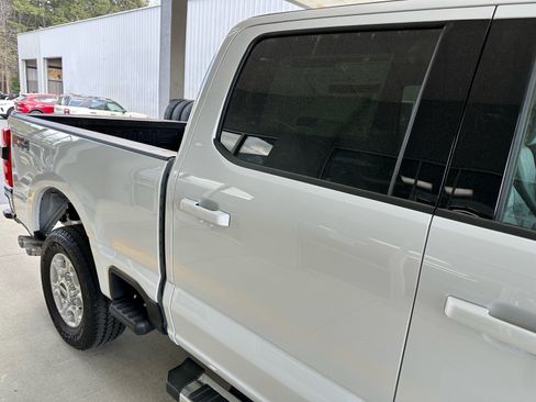 New 2026 Ford F250 XLT w/ XLT Premium Package AWD/4WD image 11