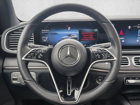 Used 2025 Mercedes-Benz GLE 350 4MATIC image 15