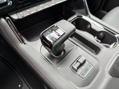New 2026 GMC Sierra 1500 AT4 w/ AT4 Premium Package AWD/4WD image 15