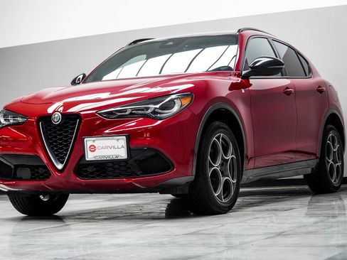Used 2024 Alfa Romeo Stelvio Ti AWD/4WD image 8