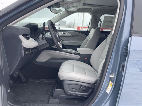 New 2026 Ford Explorer Active w/ Active Comfort Package image 12