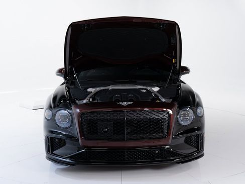 Certified 2025 Bentley Flying Spur Plug-In Hybrid image 49