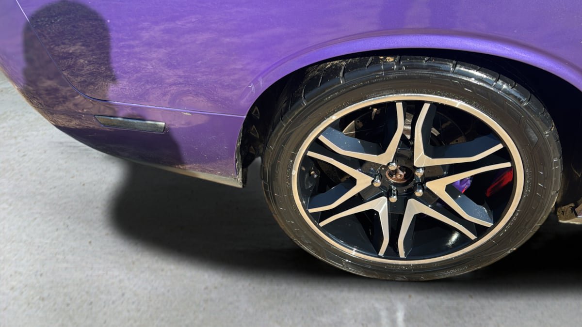 Used 2010 Dodge Challenger SRT8 w/ SRT Option Group II RWD image 22
